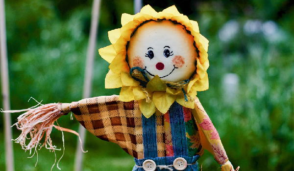 Spooky Fun Halloween Crafts for Seniors and Caregivers