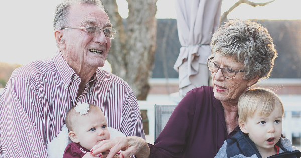 When to Move an Aging Parent in with You
